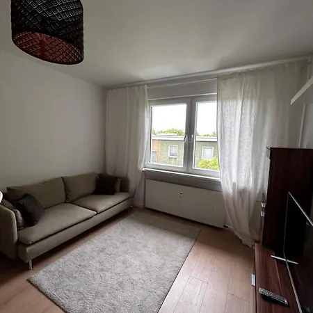 Moeblierte In Appartement *